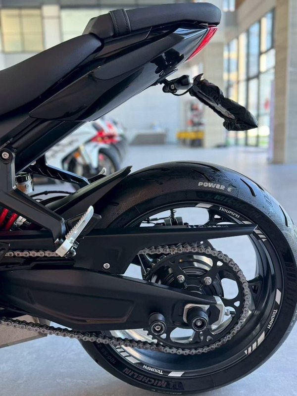 二手凯旋Daytona 660