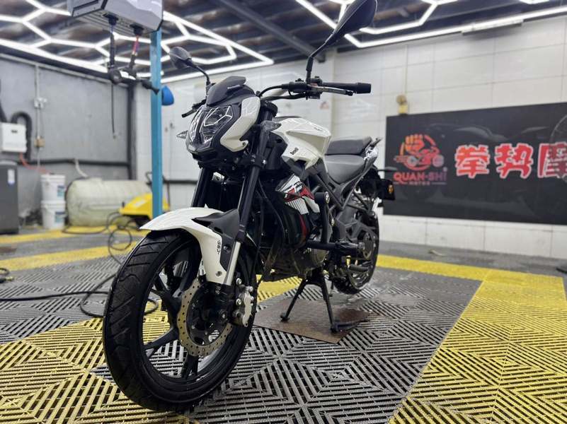 二手贝纳利红宝龙 TNT150i