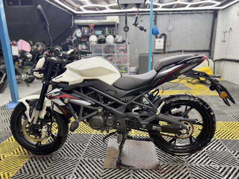 二手贝纳利红宝龙 TNT150i
