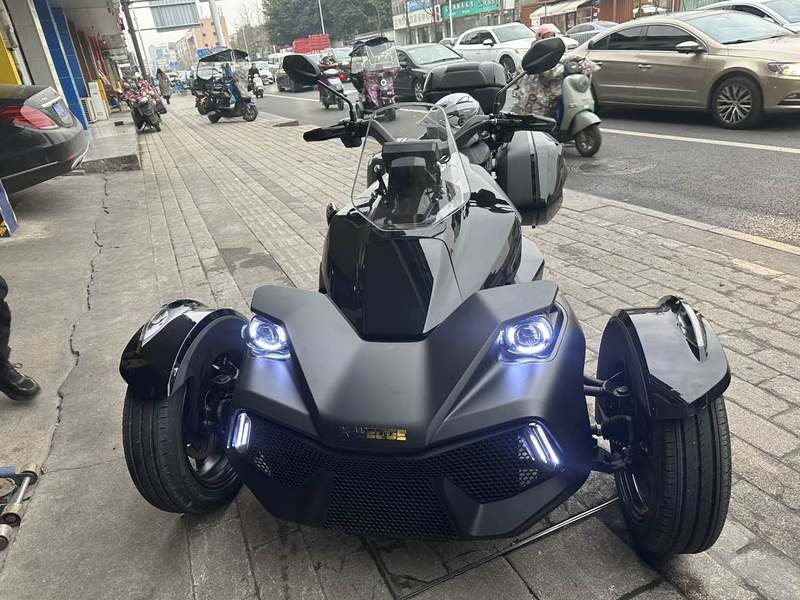 二手新威骑天行者 WR1000