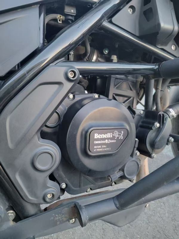 二手贝纳利幼狮 Leoncino 250