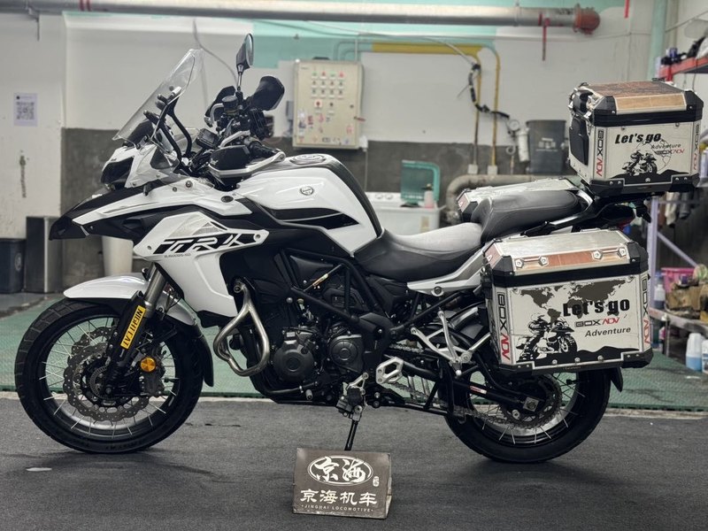 二手贝纳利金鹏 TRK502
