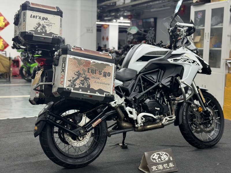 二手贝纳利金鹏 TRK502