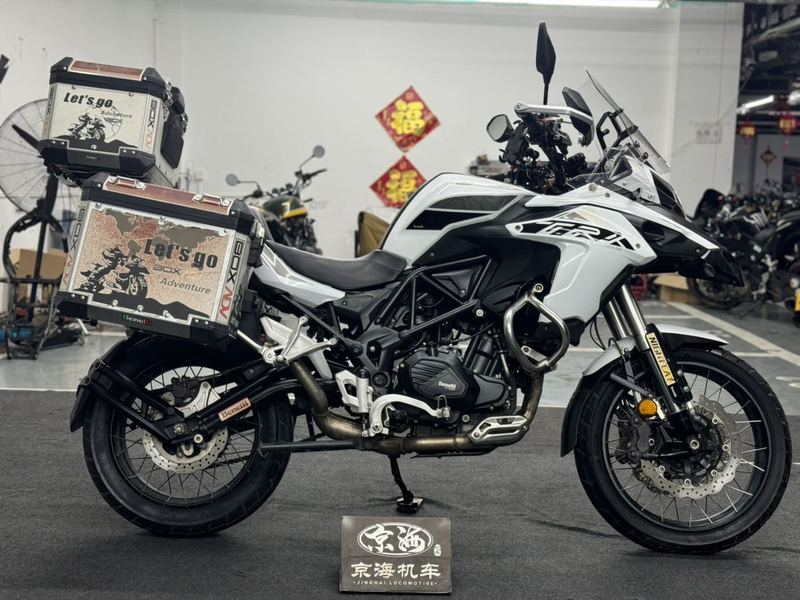 二手贝纳利金鹏 TRK502