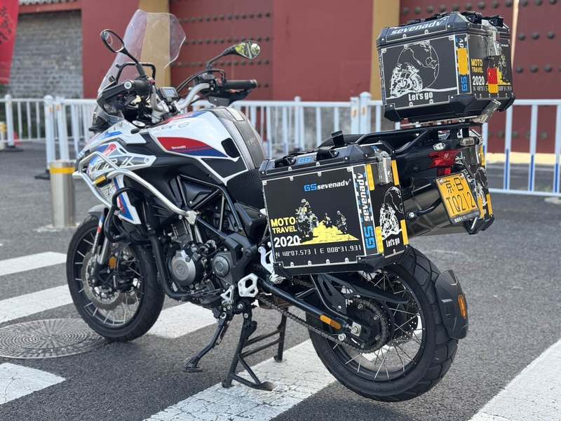二手贝纳利金鹏 TRK502