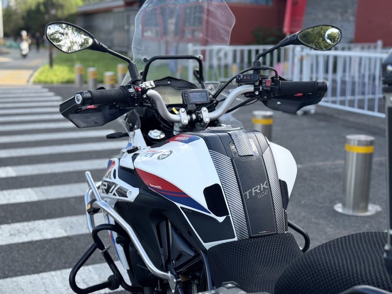 二手贝纳利金鹏 TRK502