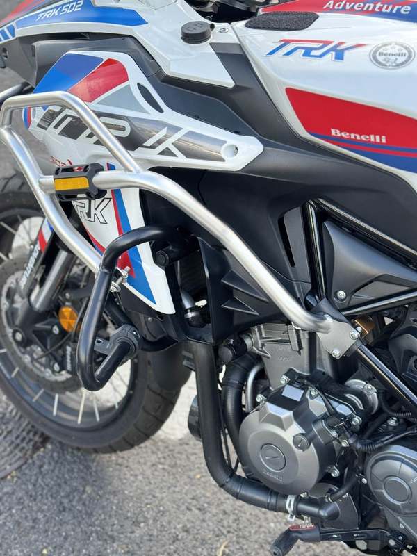 二手贝纳利金鹏 TRK502