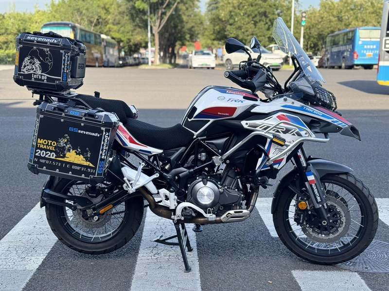 二手贝纳利金鹏 TRK502