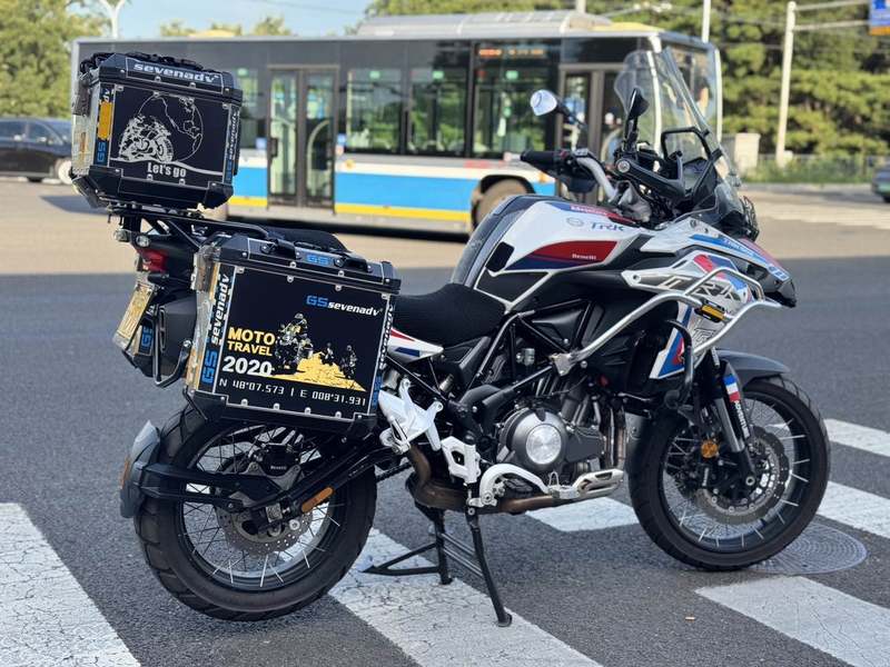 二手贝纳利金鹏 TRK502