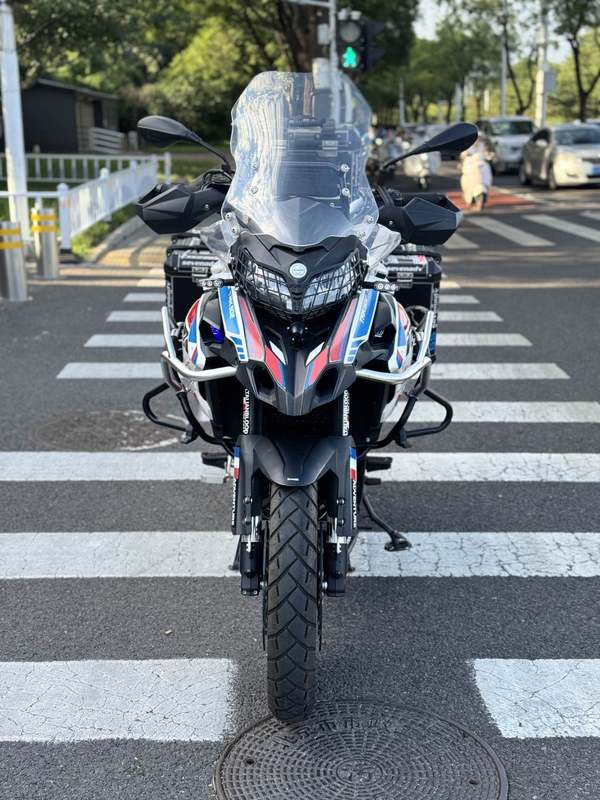 二手贝纳利金鹏 TRK502