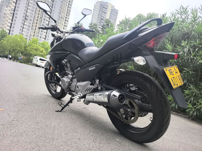 二手豪爵铃木骊驰 GW250