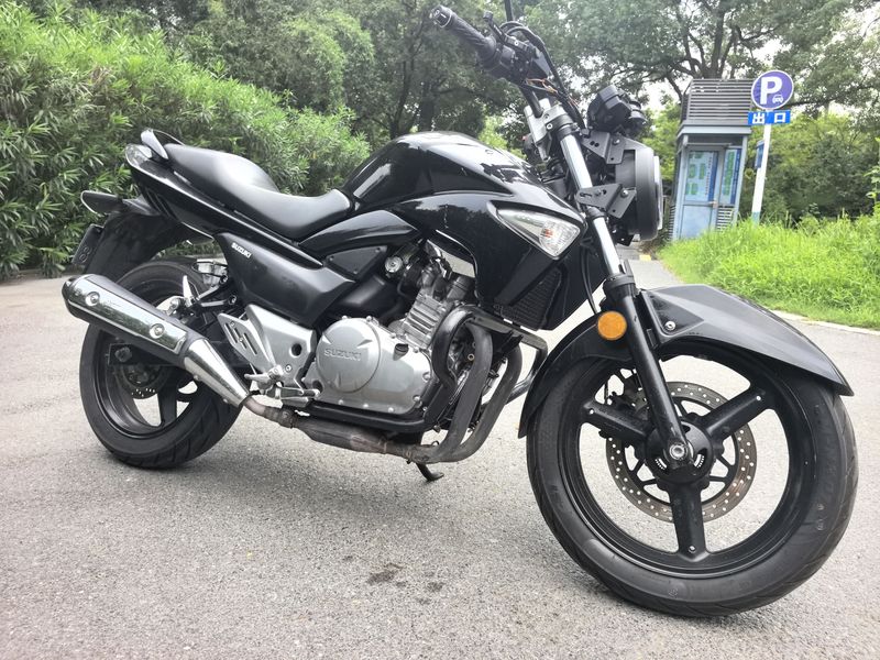 二手豪爵铃木骊驰 GW250