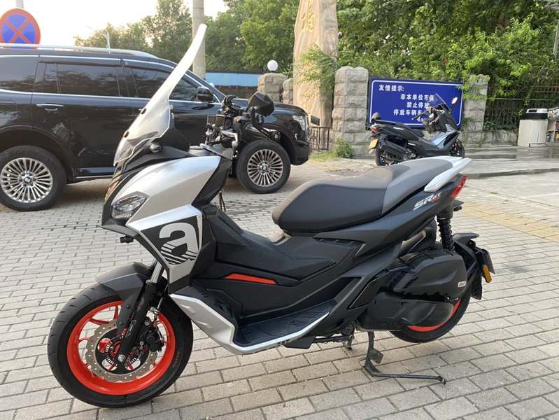 二手阿普利亚SR GT 200