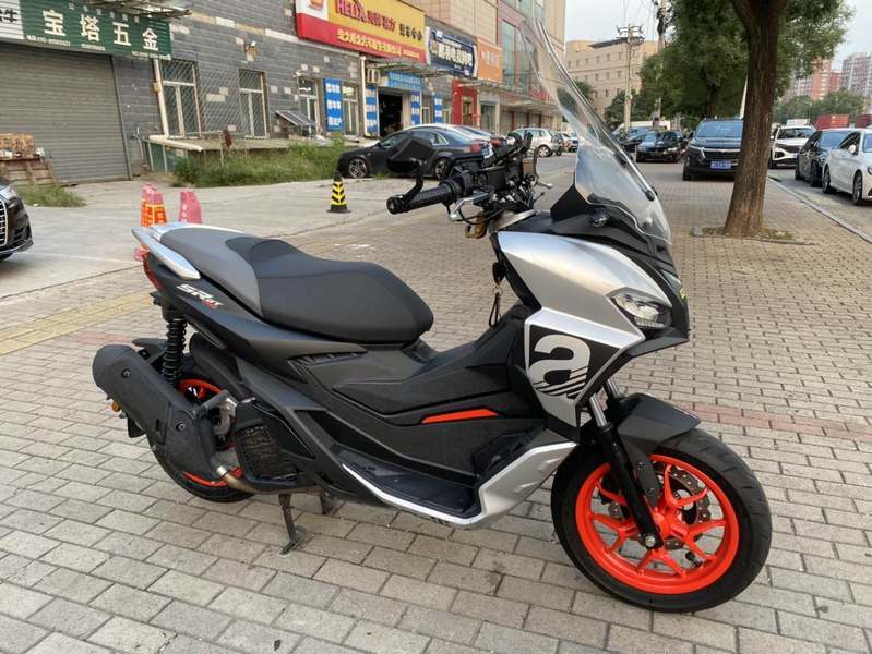 二手阿普利亚SR GT 200