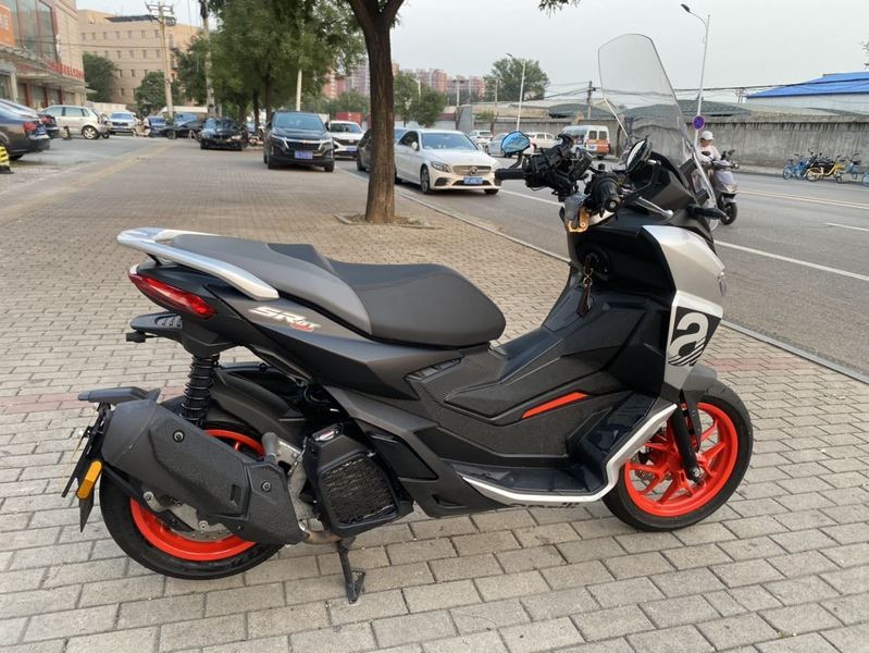二手阿普利亚SR GT 200