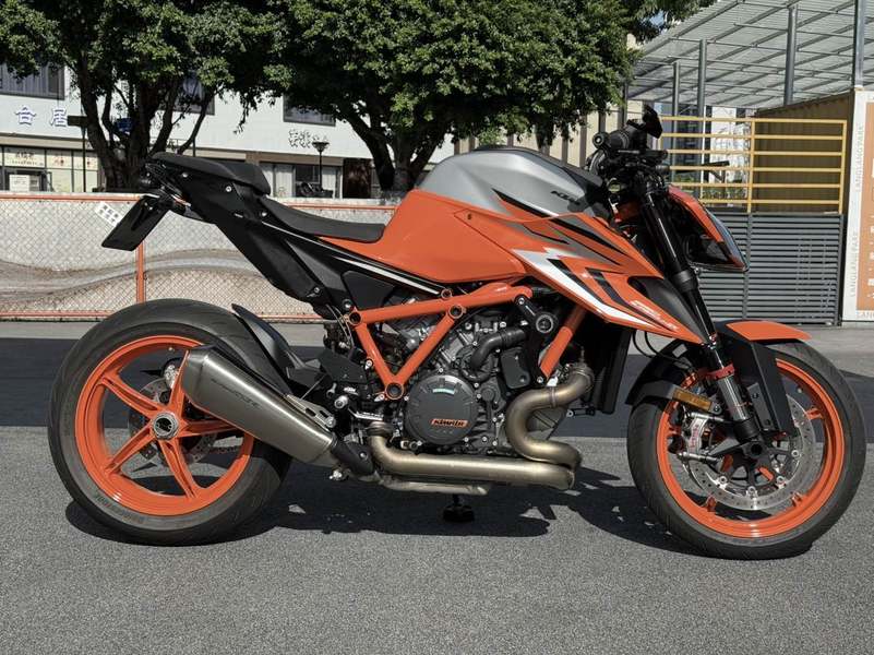 二手KTMR2R1290 Super Duke