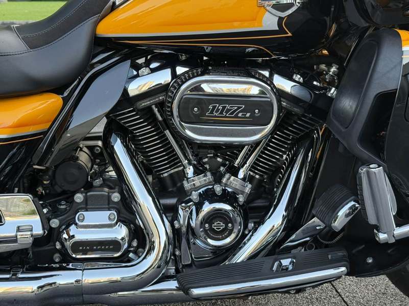 二手哈雷戴维森公路滑翔 Road Glide