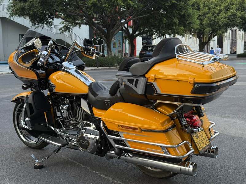 二手哈雷戴维森公路滑翔 Road Glide