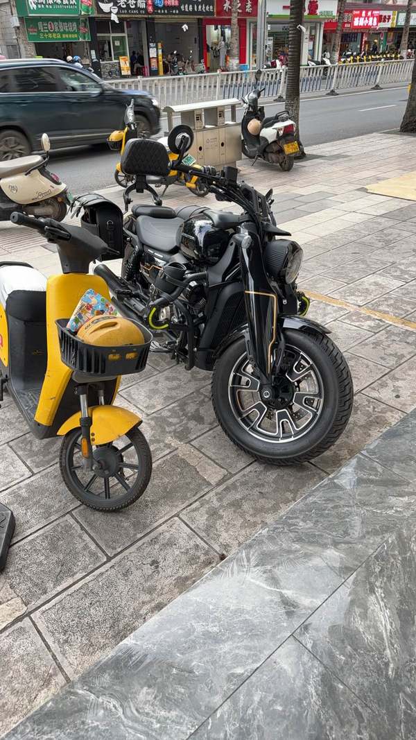 二手QJMOTOR闪400