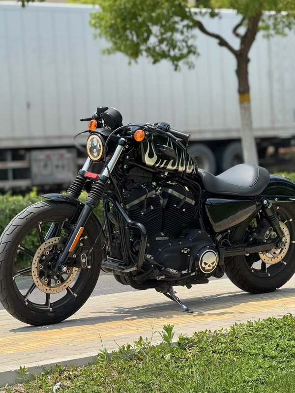 二手哈雷戴维森Iron883 硬汉