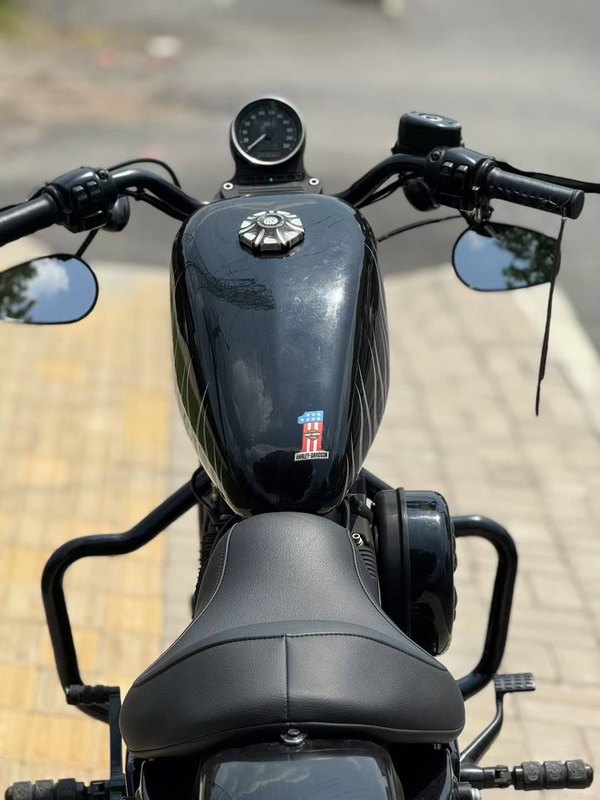 二手哈雷戴维森Iron883 硬汉