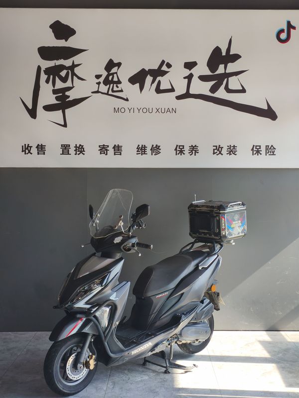 二手新大洲本田裂行 RX125Fi