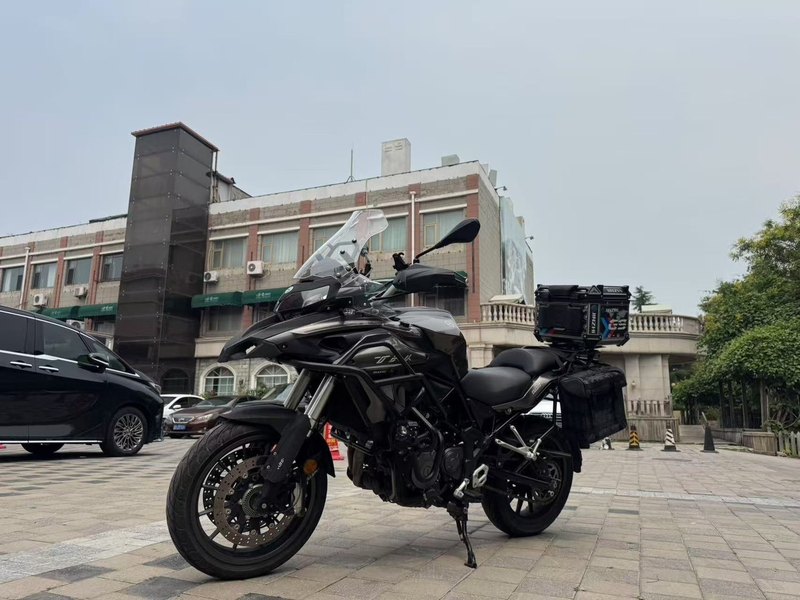 二手贝纳利金鹏 TRK502