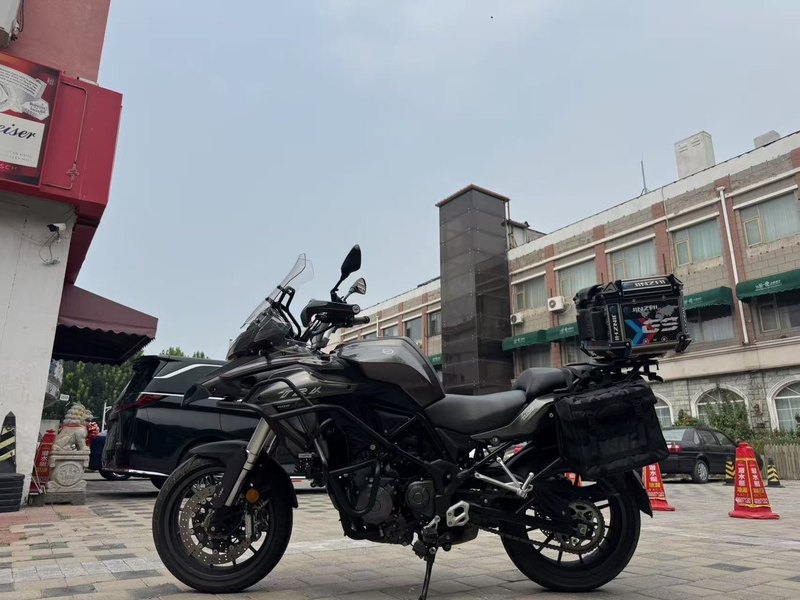 二手贝纳利金鹏 TRK502