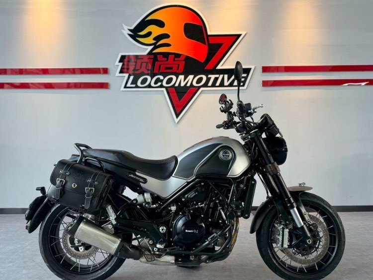 二手贝纳利幼狮 Leoncino 500