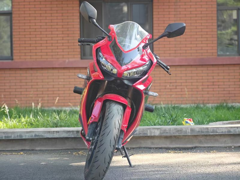 二手本田CBR650R