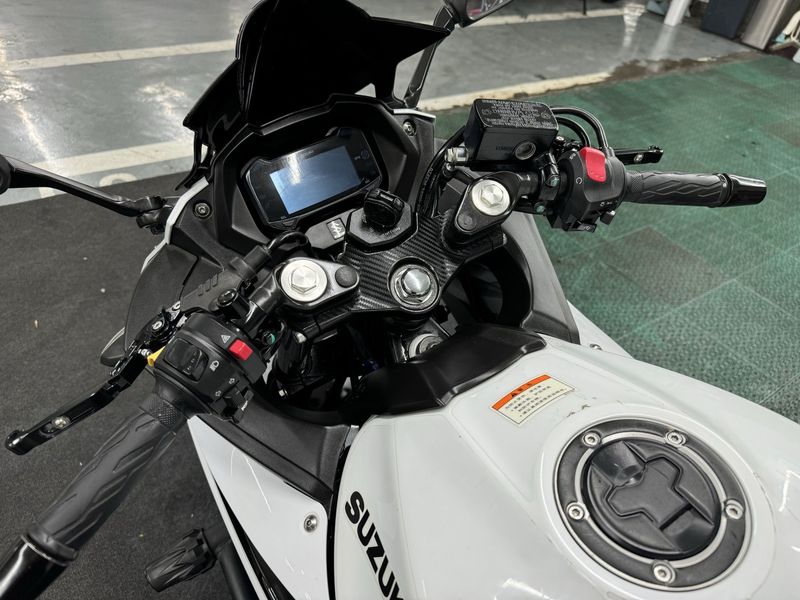 二手豪爵铃木GSX250R