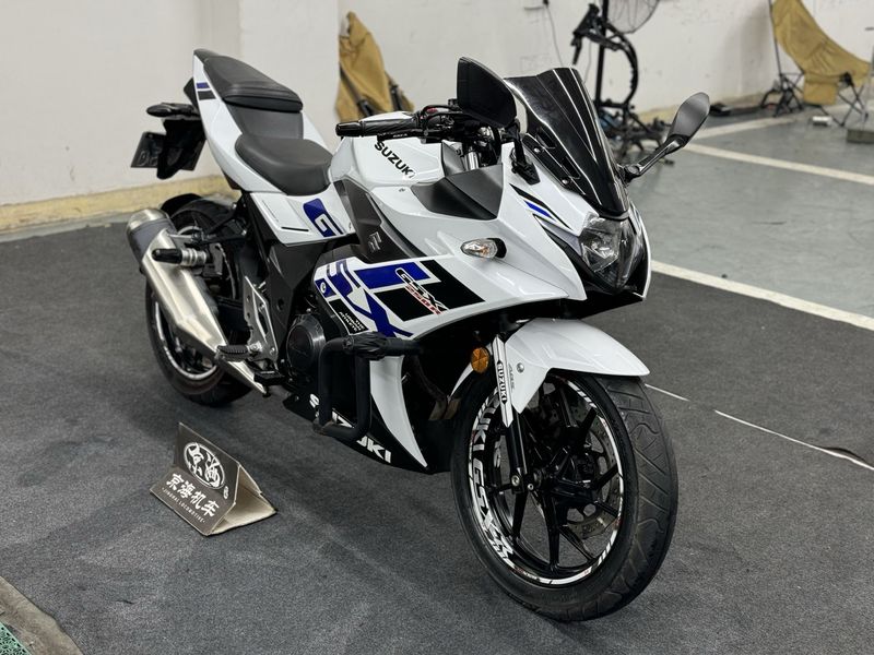 二手豪爵铃木GSX250R
