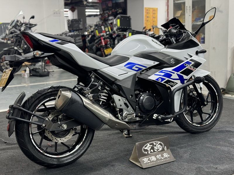二手豪爵铃木GSX250R