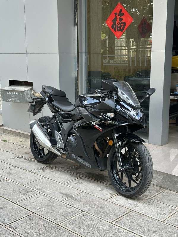 二手豪爵铃木GSX250R