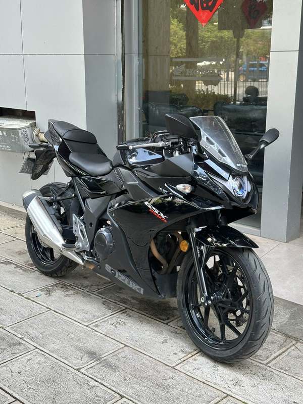 二手豪爵铃木GSX250R