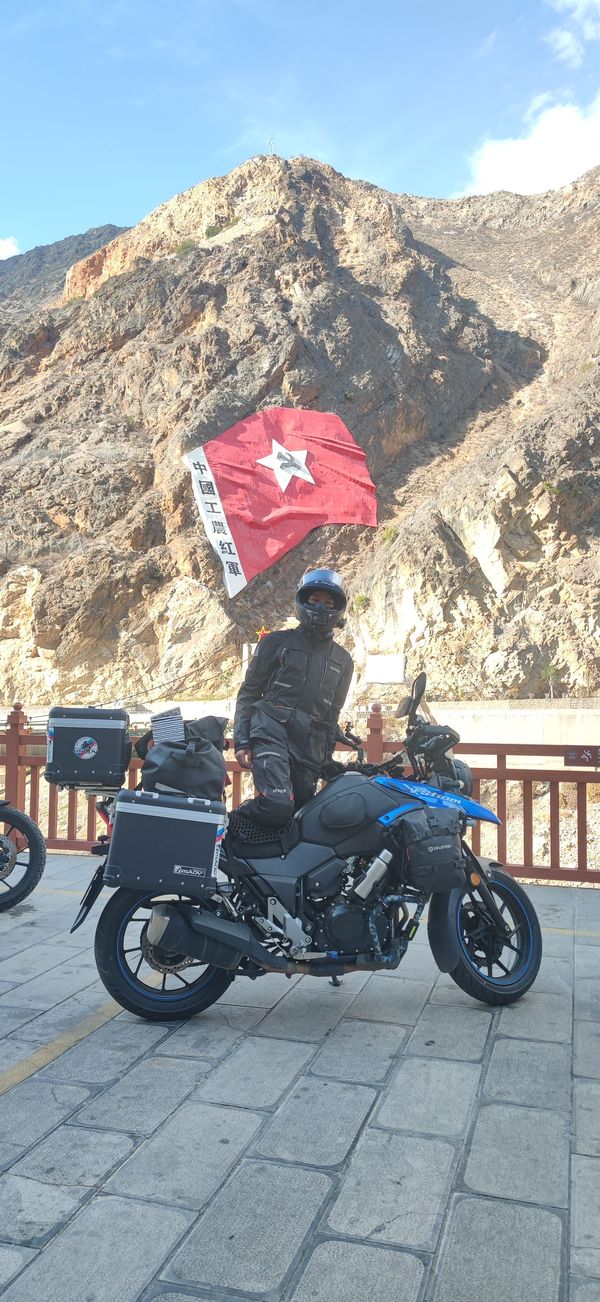 二手豪爵铃木DL250