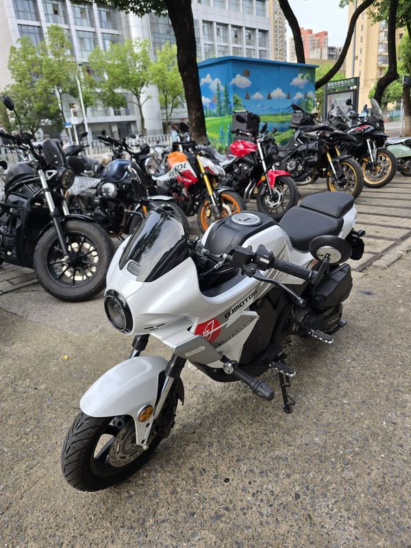 二手QJMOTOR小飞侠
