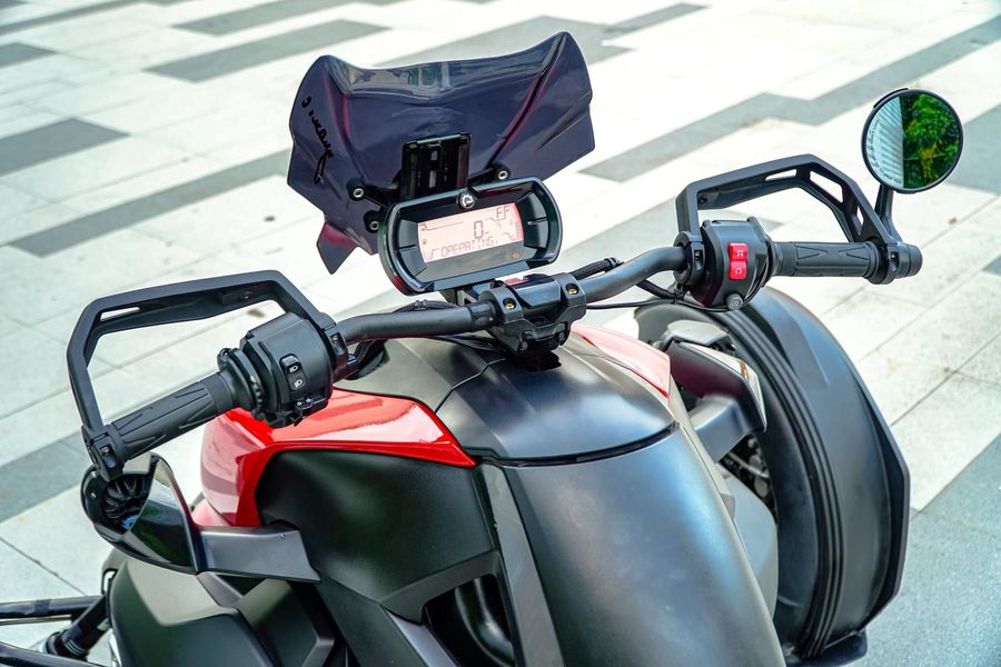 二手庞巴迪Spyder F3 