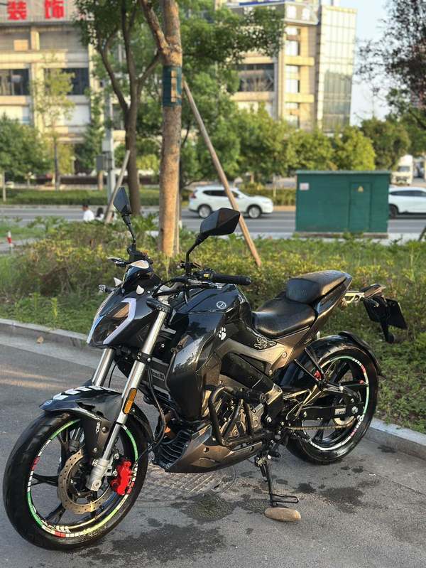 二手贝纳利小迅龙 BN150S
