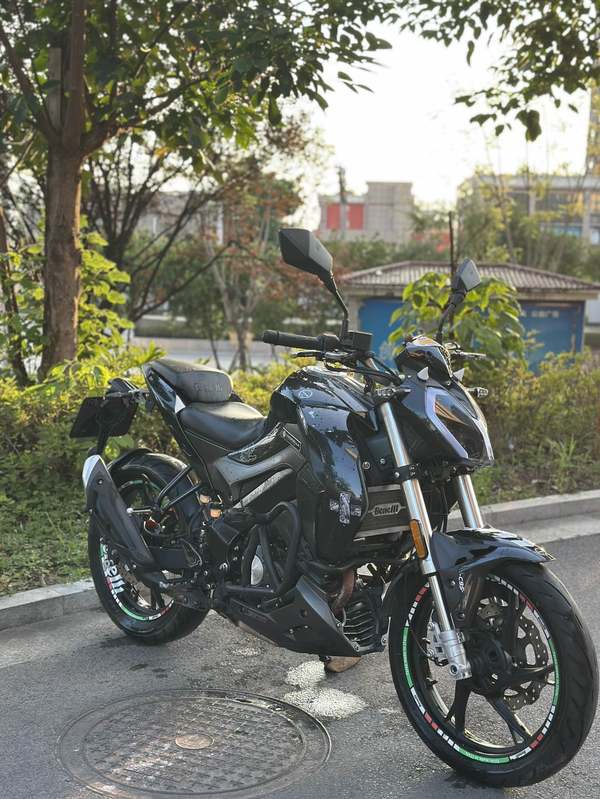 二手贝纳利小迅龙 BN150S