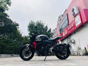 二手凯旋Trident 660