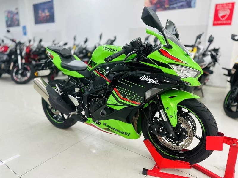 二手川崎ZX-4R