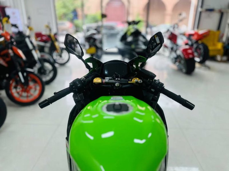 二手川崎ZX-4R