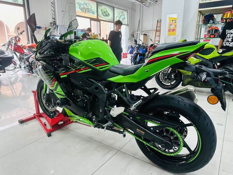 二手川崎ZX-4R