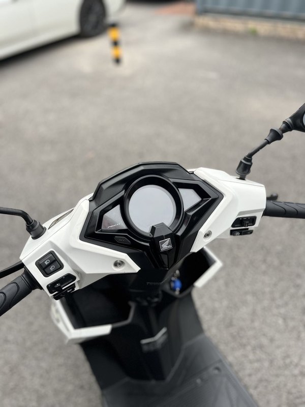 二手新大洲本田裂行 RX125Fi