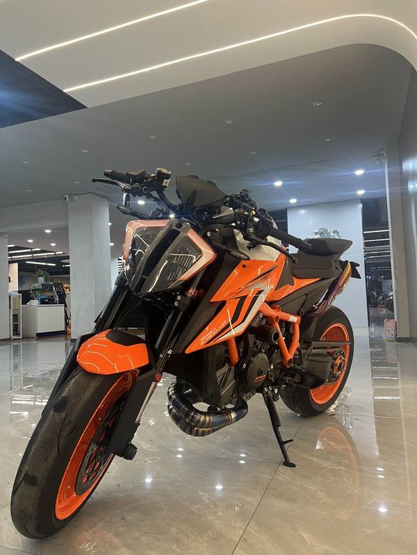 二手KTMR2R1290 Super Duke