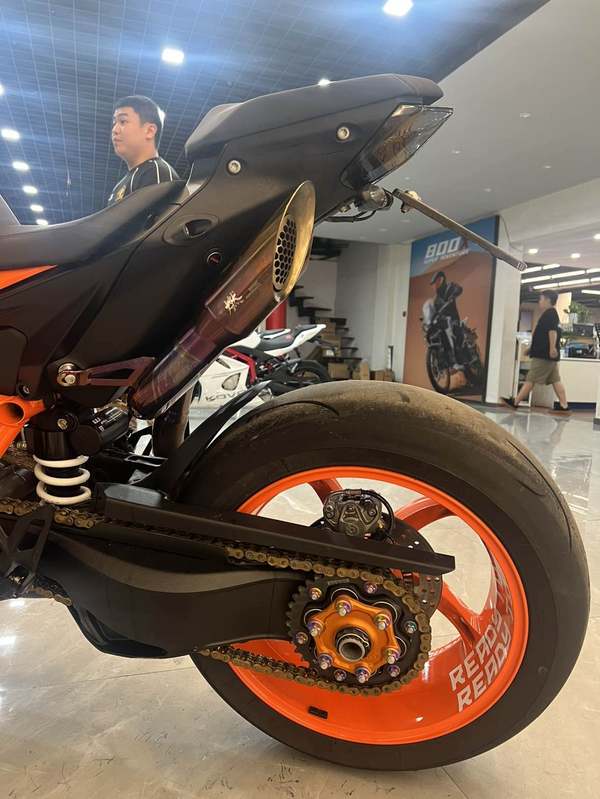 二手KTMR2R1290 Super Duke