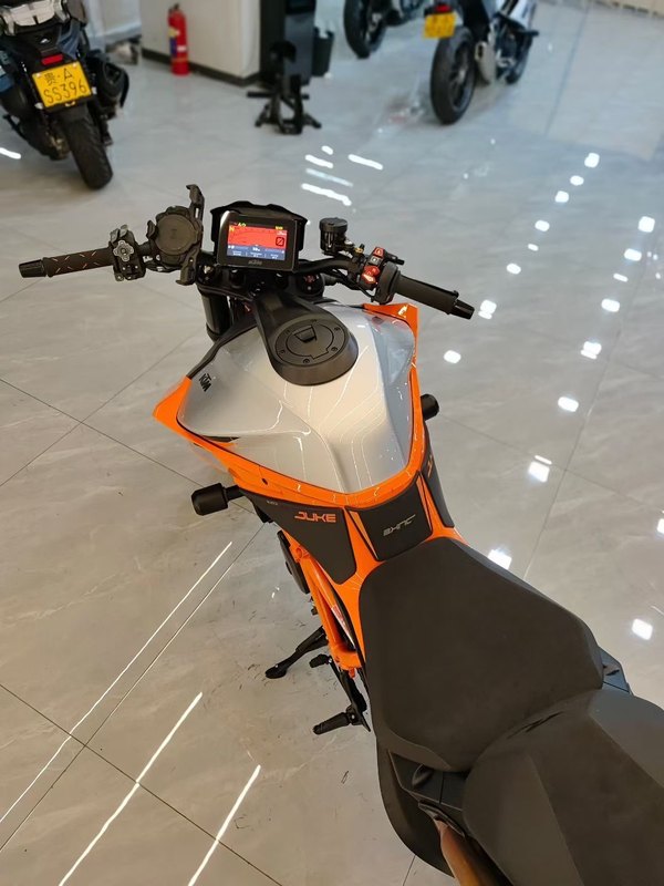 二手KTMR2R1290 Super Duke