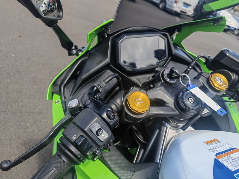 二手川崎ZX-4R