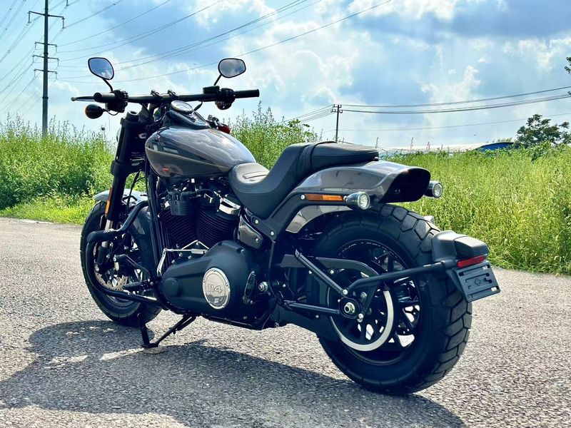 二手哈雷戴维森肥霸 Fat Bob